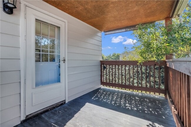 Photo - 1229 McKee Rd