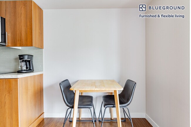 Photo - 10333 Main St Unit FL3-ID833