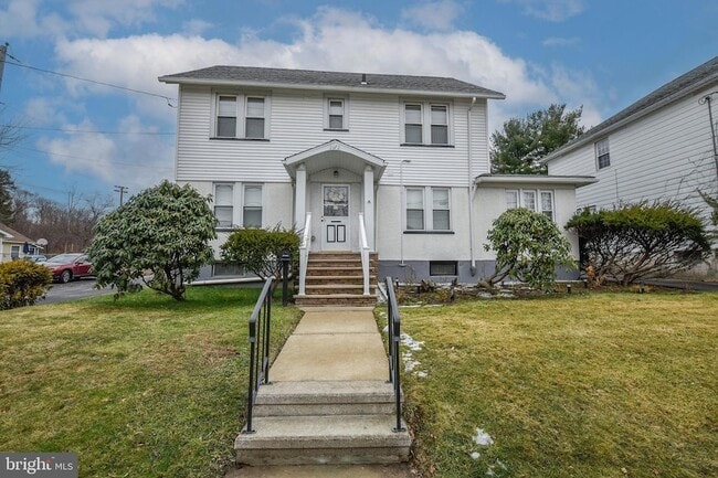 Building Photo - 2612 Olyphant Ave