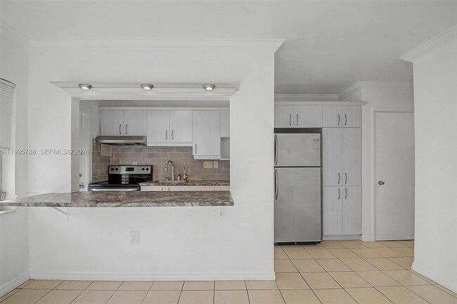 Building Photo - 60 NW 79th St Unit 23