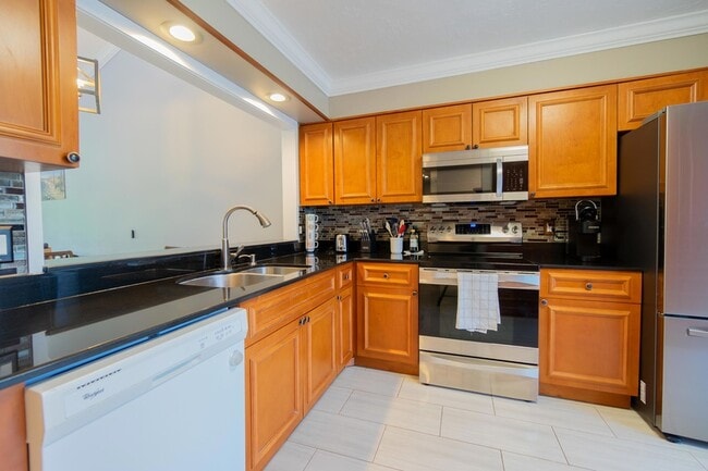Photo - 12858 Spinnaker Ln