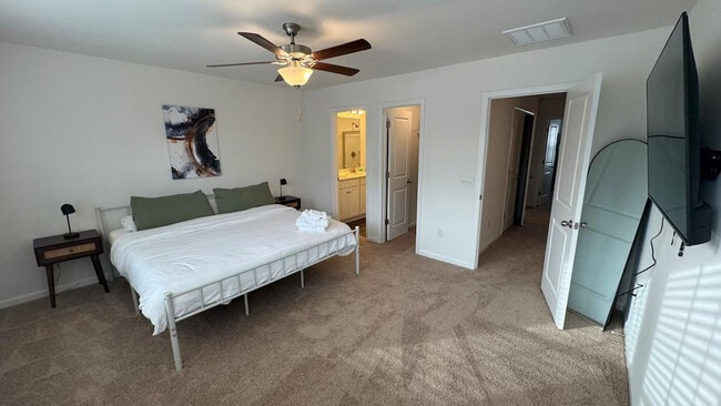 Photo - 149 Roxanne Dr Unit ID1344212P