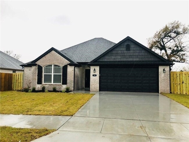 Building Photo - 53 S Geranium Ln