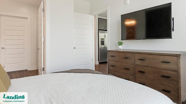 Photo - 2201 Glenwood Ave SE Unit 1212