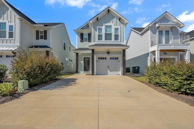 Photo - 458 Grand Oaks Rd