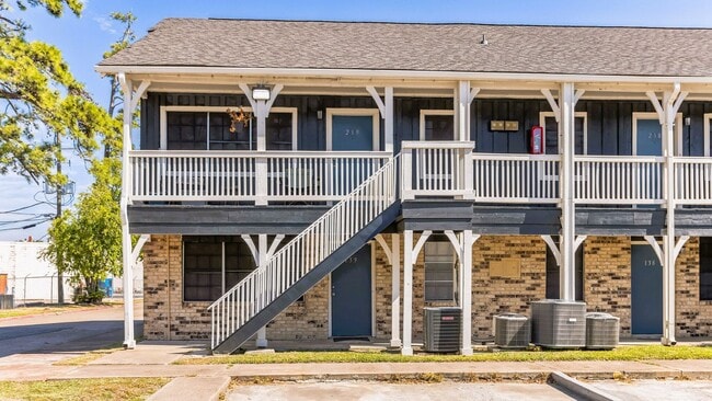 Photo - Sussex Manor Apartments