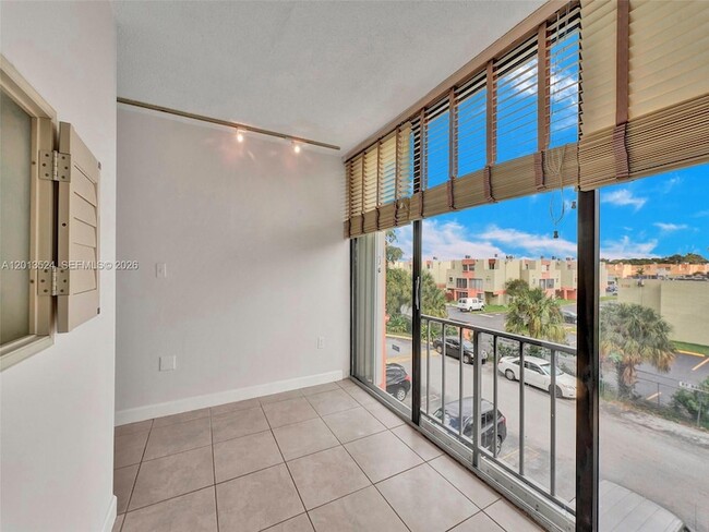 Photo - 9420 W Flagler St Unit 312