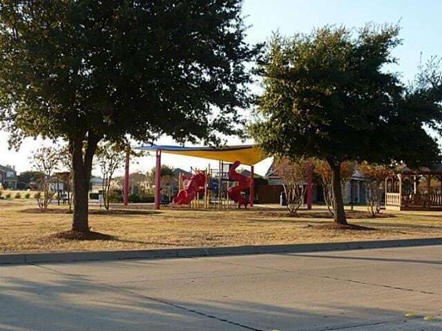 Photo - 111 Waterford Dr