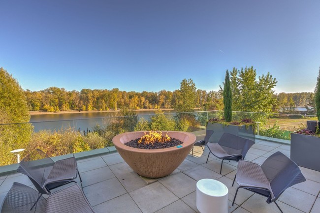 Building Photo - Osprey