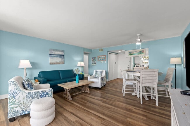 Photo - 775 Gulf Shore Dr Unit ID1285926P