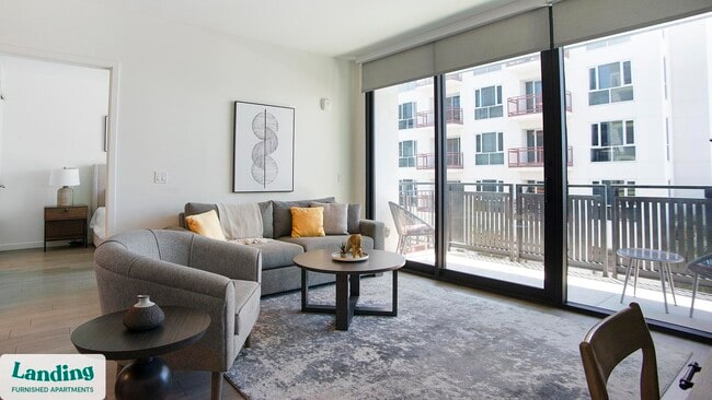 Photo - 20 S Stone Ave Unit 319.1406094