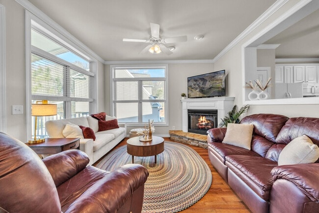 Photo - 270 Creatwood Trail Unit ID1383576P