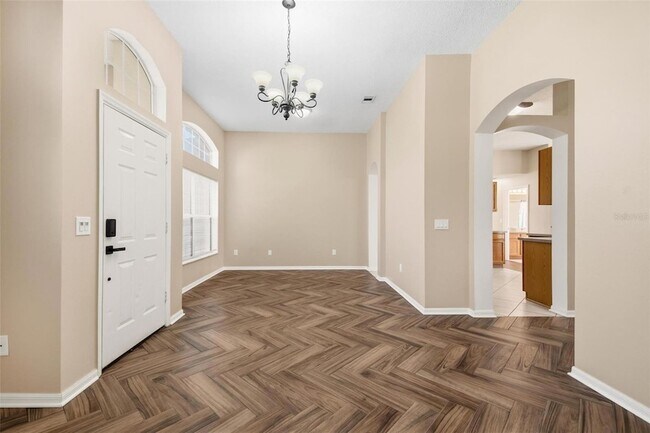 Photo - 4 Red Oak Pl