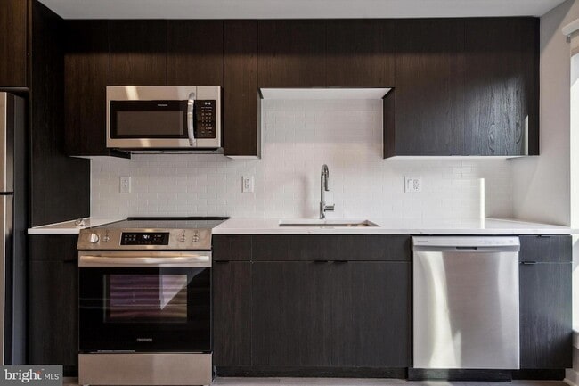 Building Photo - 3449 Scotts Ln Unit A406