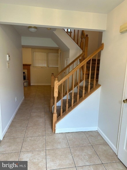 Photo - 108 Steven Ln