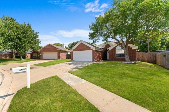 Photo - 6903 Hawaii Ln