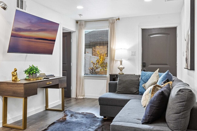 Building Photo - 2620 Arbor St Unit FL1-ID1257746P