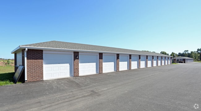 Photo - Manitowoc Lake Breeze Apartments