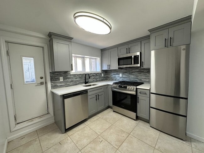 Photo - 101 Pioneer St Unit 1