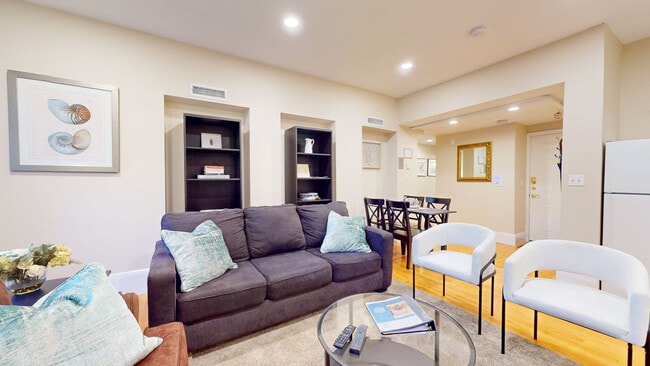 Photo - 290 Beacon St Unit SI ID1238124P