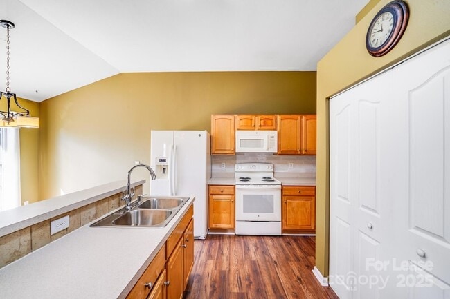 Photo - 5911 Vista Verde Ct