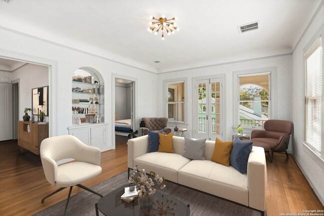 Photo - 331 W Elsmere Pl