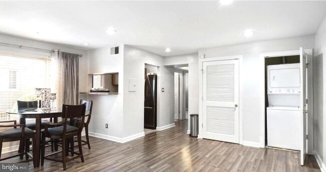 Photo - 705 Brandywine St SE Unit 101