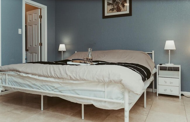 Photo - 3308 Parliament Cove Unit ID1295602P