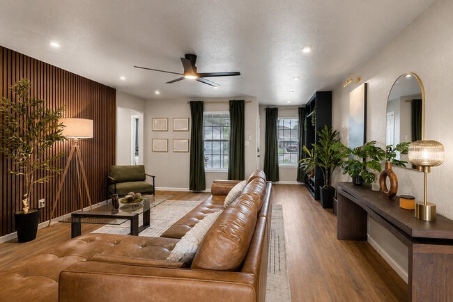 Building Photo - 1805 Sandstone Dr Unit SI ID1630311P