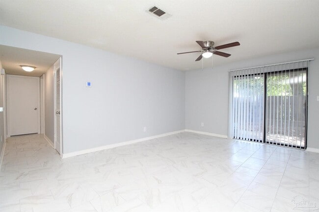 Photo - 7116 Pearson Rd