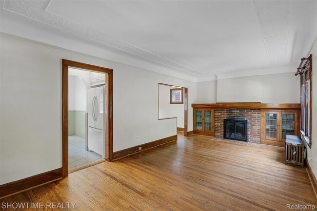 Photo - 2410 Yale Ave