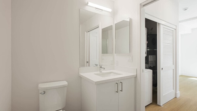 Bathroom - Alborada