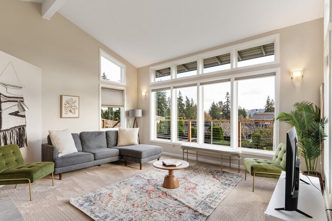 Building Photo - 16901 SE 25th St Unit ID1324812P