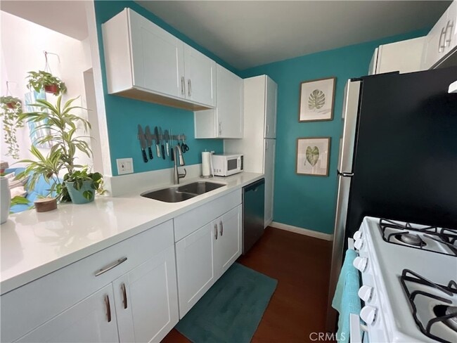 Photo - 5700 Etiwanda Ave Unit 282
