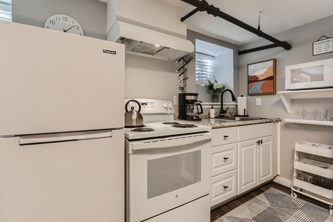 Photo - 2805 E 16th Ave Unit ID1026241P