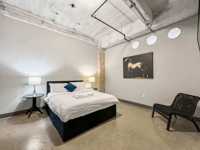 Photo - 500 S Ervay St Unit ID1055872P