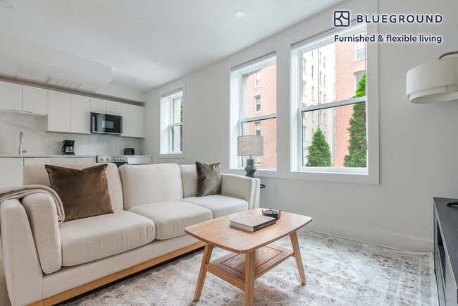 Building Photo - 2116 Kalorama Rd NW Unit FL2-ID1206