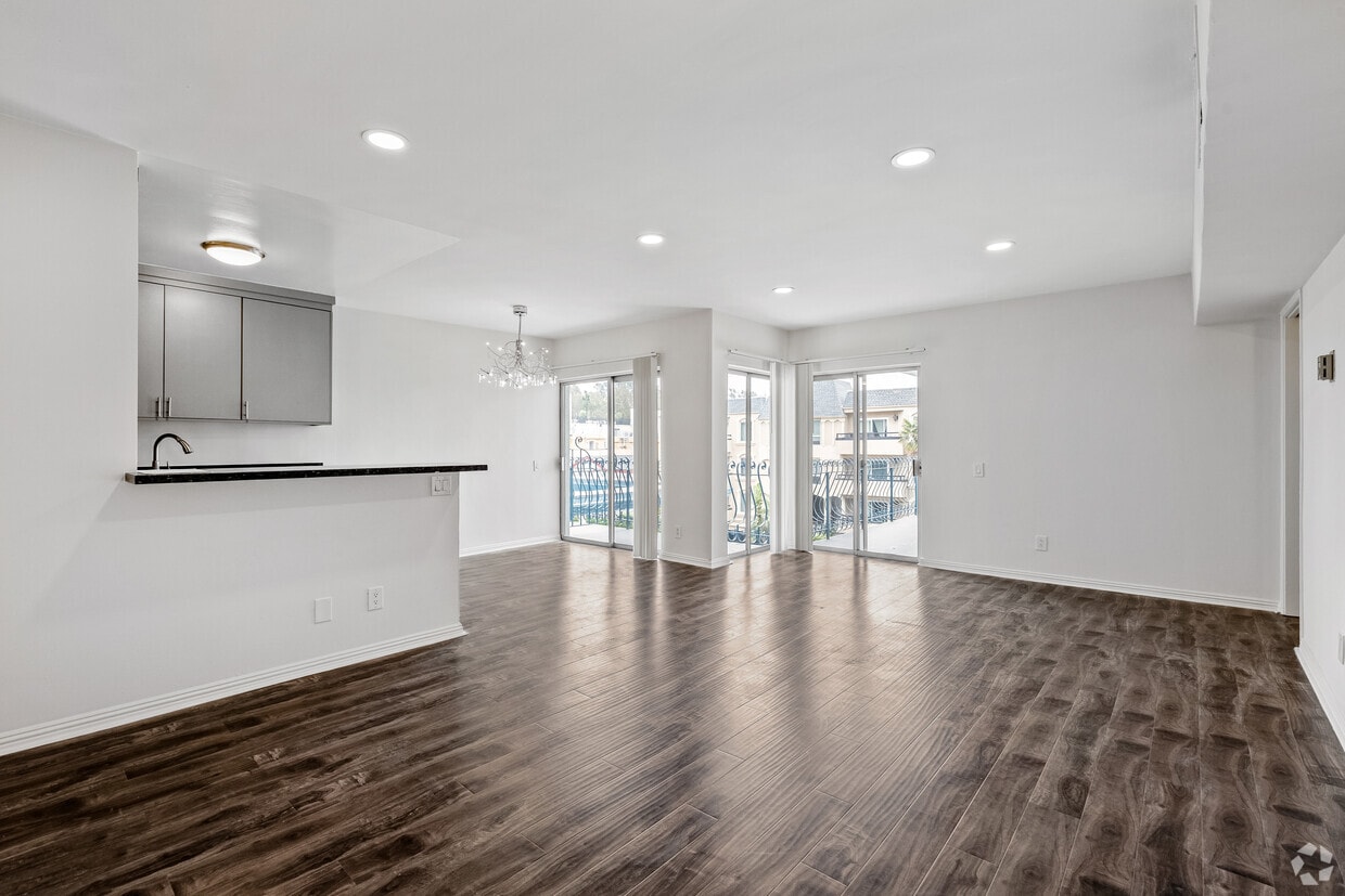 Floor Plan - 2 Bed/3 Bath