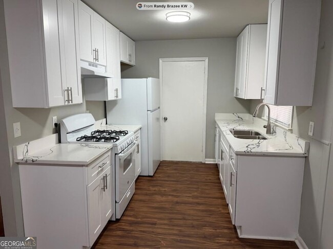 Photo - 3036 Will Rogers Pl SE