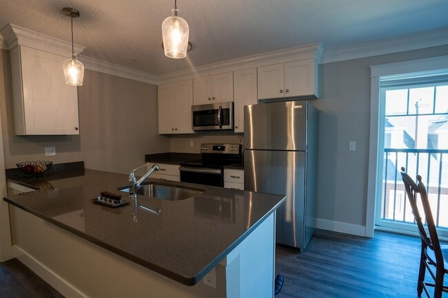 Photo - 10 4th St Unit 201