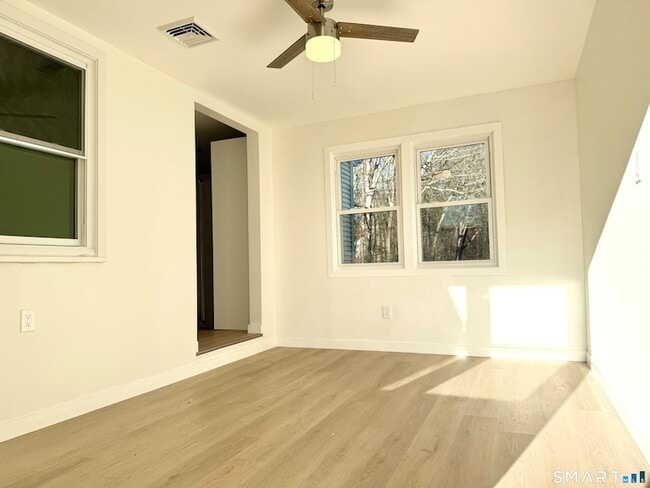 Photo - 275 Dayton Rd