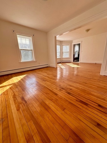 Photo - 58 Oxford St N Unit 1