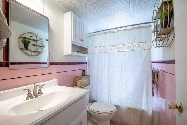 Photo - 237 N Center St Unit ID1249827P