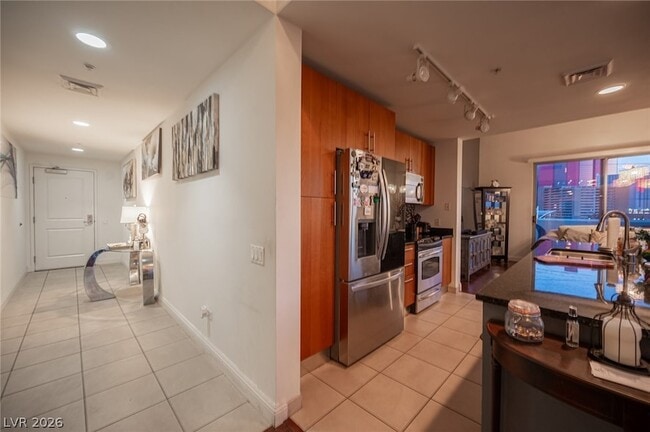 Photo - 200 W Sahara Ave