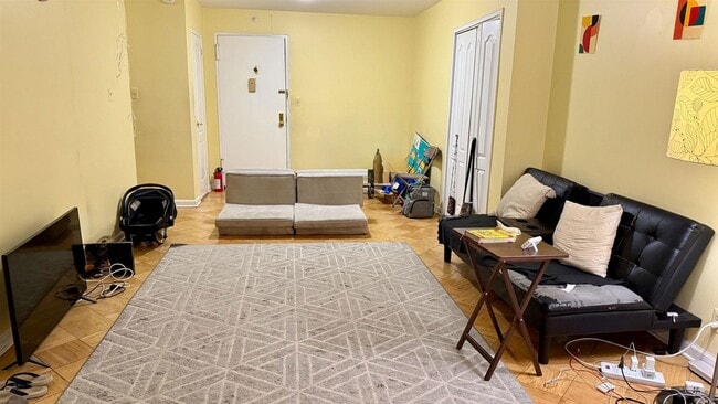 Photo - 225 St Pauls Ave