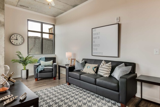 Building Photo - 28 Woolfe St Unit SI FL3-ID1523766P