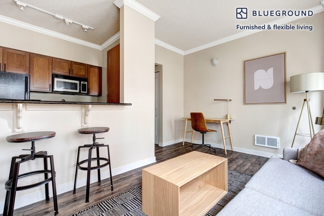 Photo - 1406 Western Ave Unit FL7-ID202