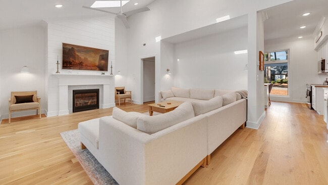 Photo - 176 Old Cedar Loop Unit ID1253452P