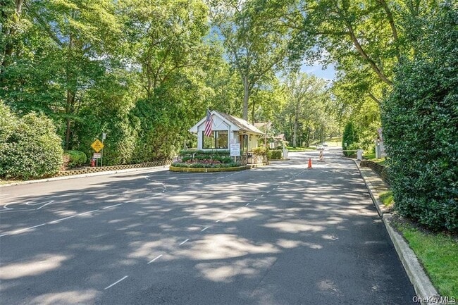Photo - 855 Skyline Dr