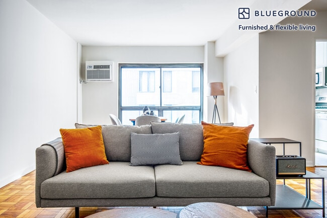 Building Photo - 300 E 51st St Unit FL13-ID532